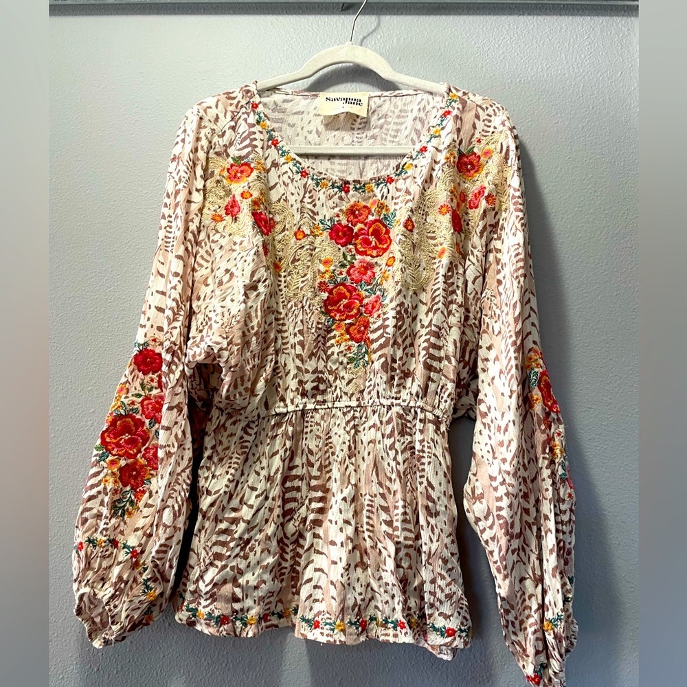 Beautifully detailed Savannah Jane shirt